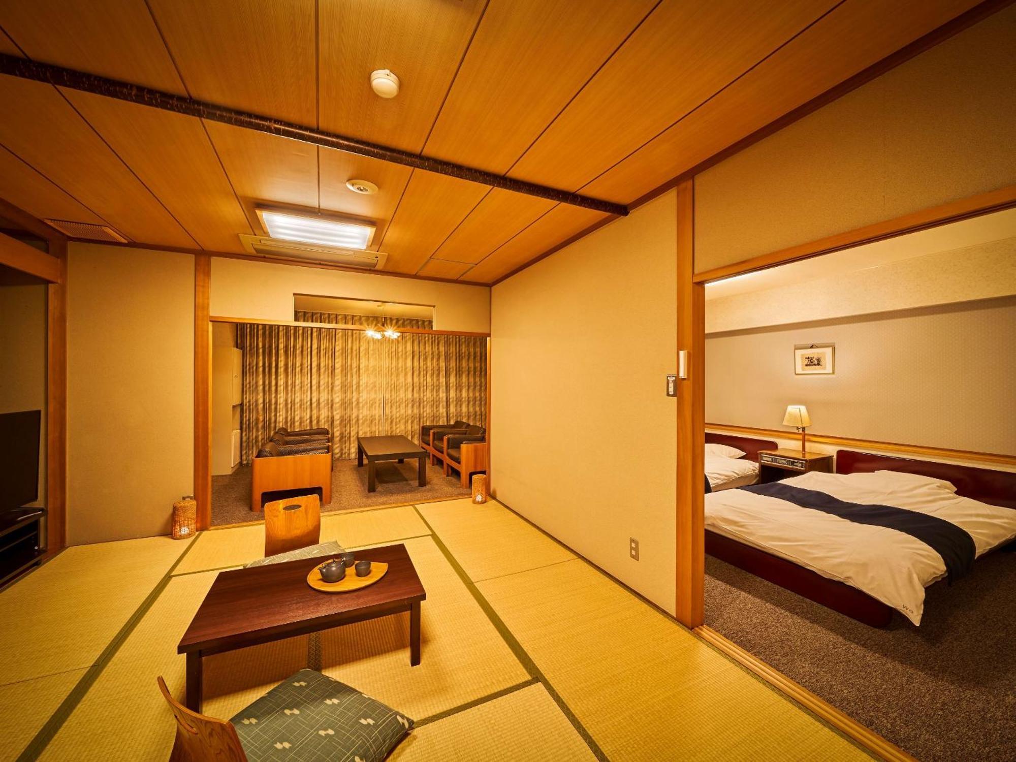 Ooedo Onsen Monogatari Dogo Hotel Matsuyama  Ngoại thất bức ảnh