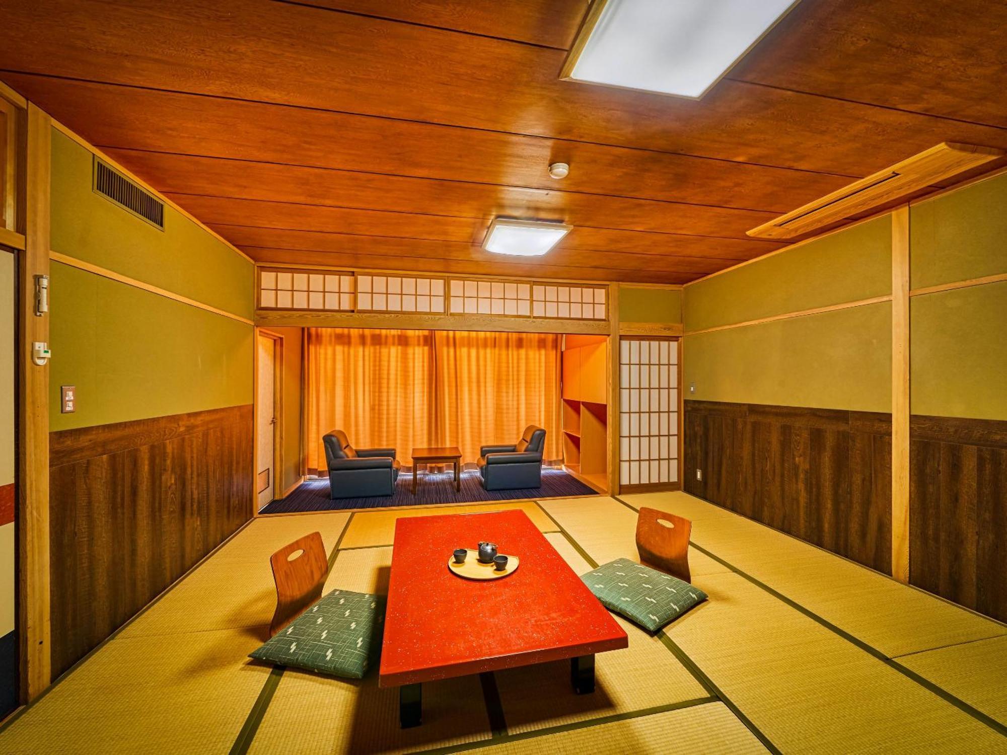 Ooedo Onsen Monogatari Dogo Hotel Matsuyama  Phòng bức ảnh